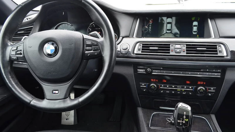 BMW 7 series 4.4 biturbo