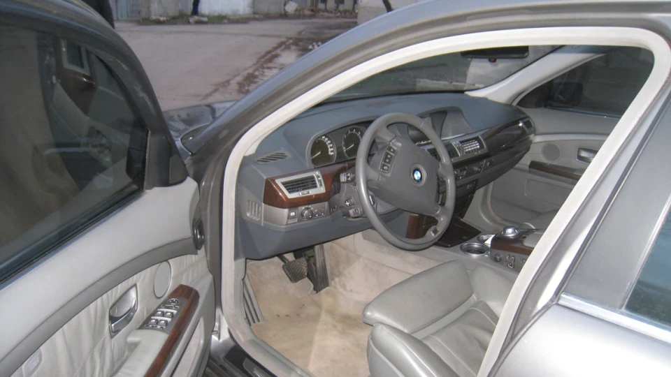BMW 7 series 4,4 літра 2