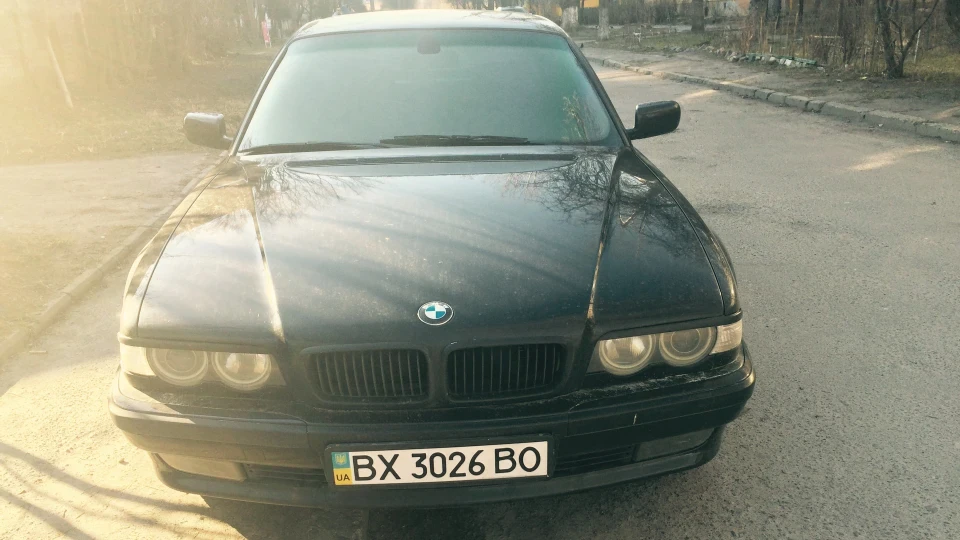 BMW 7 series 4.4 літри 5