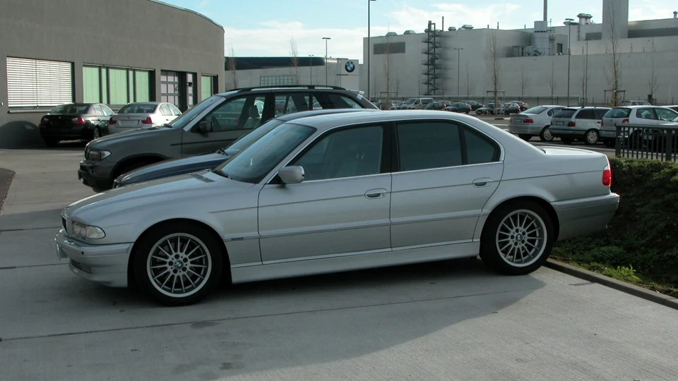 BMW 7 series 4.4 3