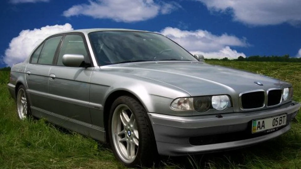 BMW 7 series 4.4 4