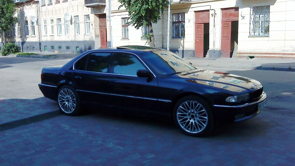 BMW 7 series 5.4 326 h.p 5