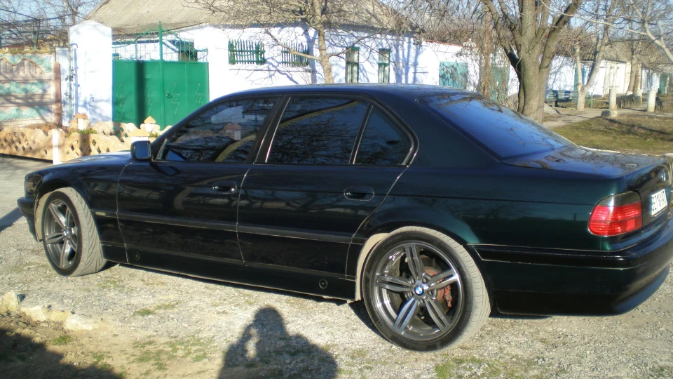 BMW 7 series 5.4 Грошовий пилоСоС 4