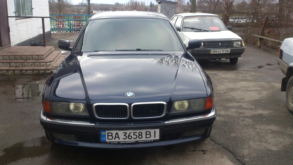 BMW 7 series 728 Франкінштейн 3