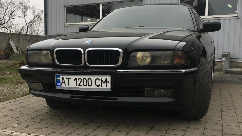 BMW 7 series 728 на ручці 5