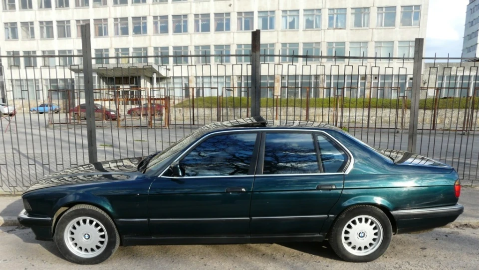 BMW 7 series 730. Красива зараза! 2