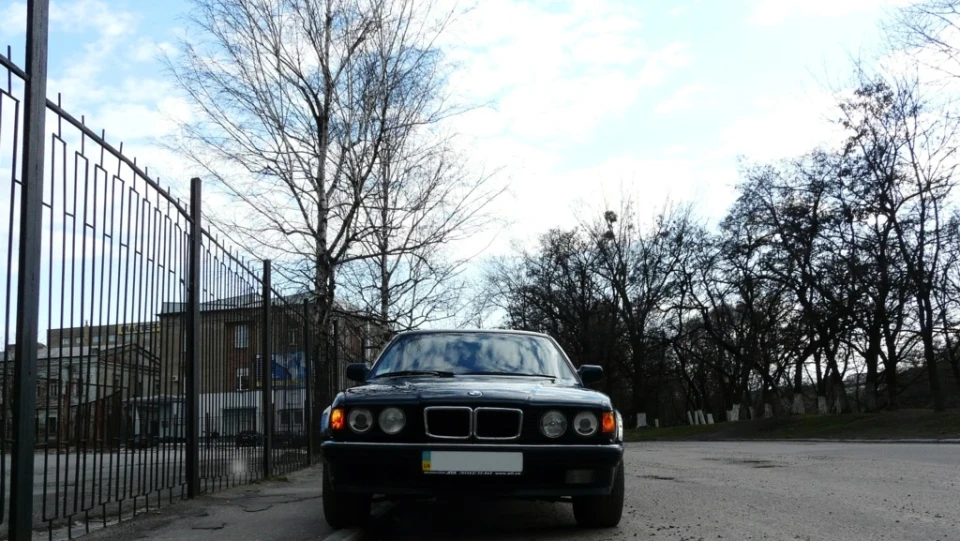 BMW 7 series 730. Красива зараза! 3