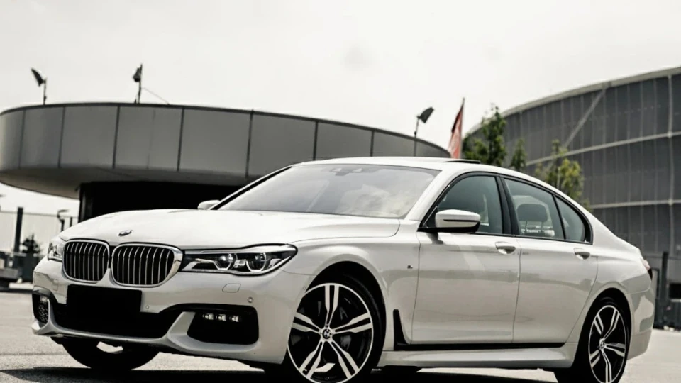 BMW 7 series 730d xDrive 3