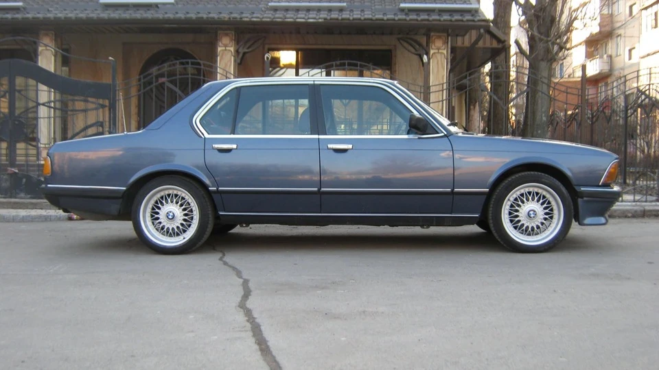 BMW 7 series 735i Ваше благородіє 3