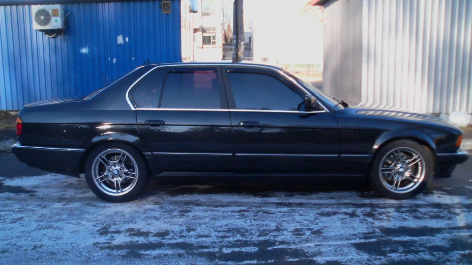 BMW 7 series 735i 5