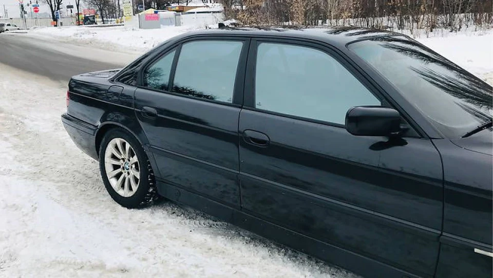 BMW 7 series 735i 2