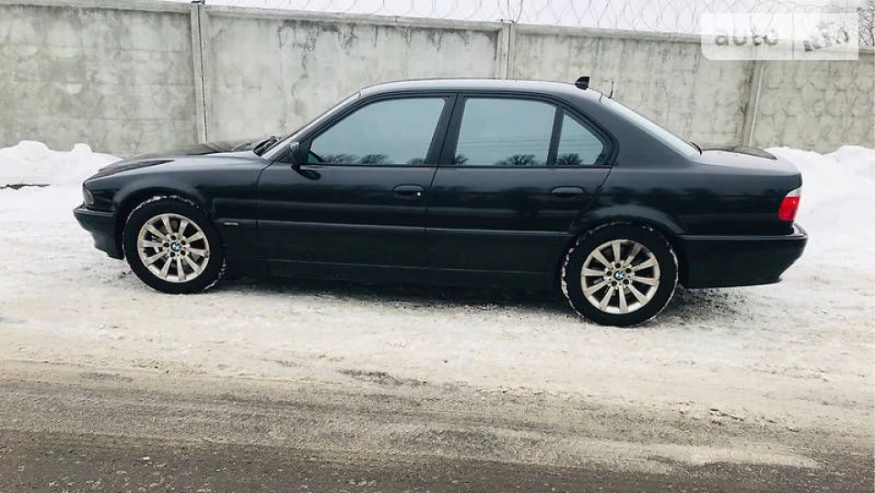 BMW 7 series 735i 3