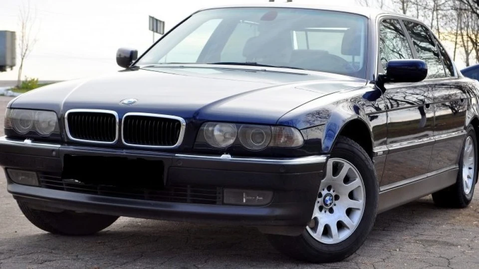 BMW 7 series 735iL 2