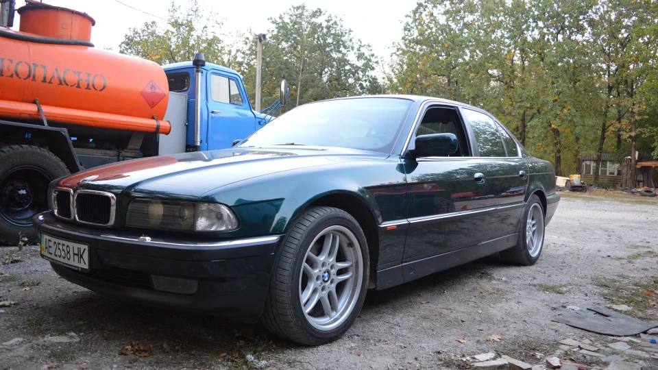BMW 7 серії 740 Е38 М60 4