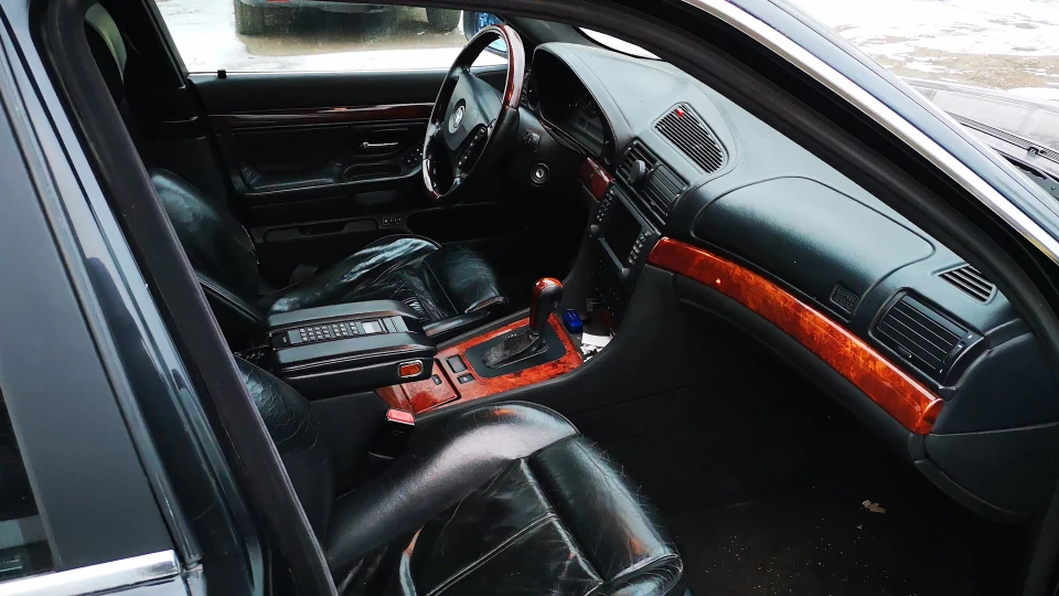 BMW 7 series 740 IL остання з 7-к 3