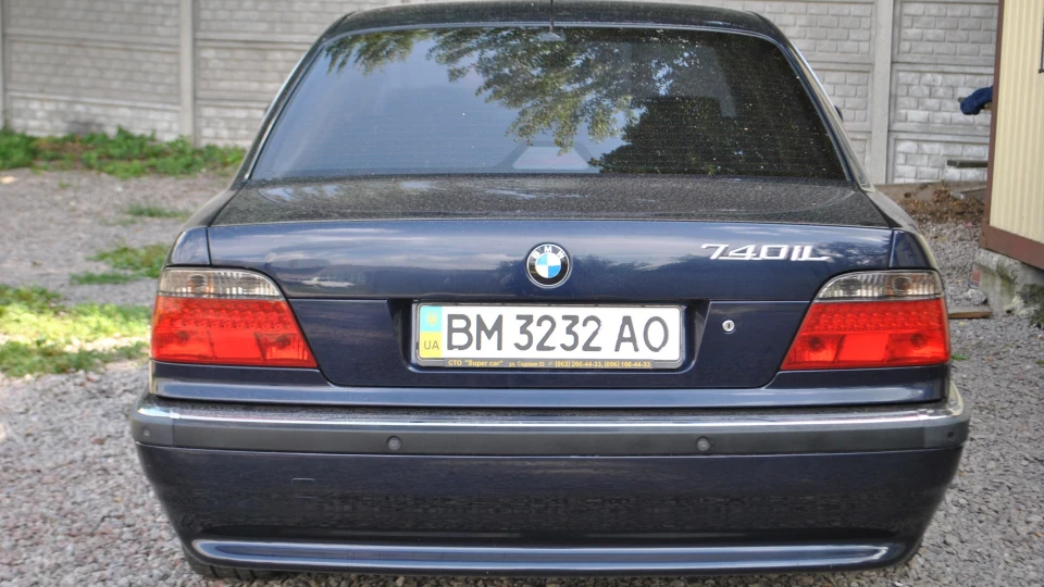 BMW 7 series 740 IL 5