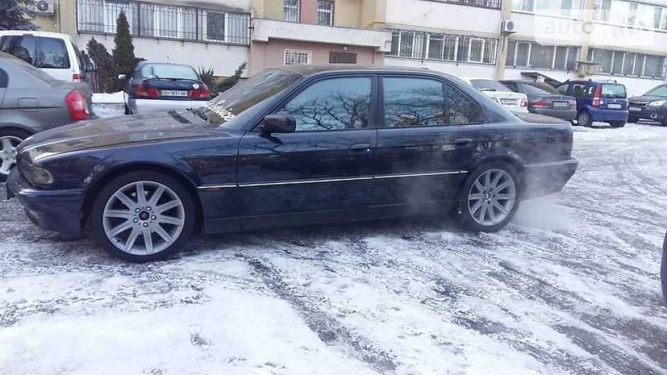 BMW 7 series 740 мкпп 4