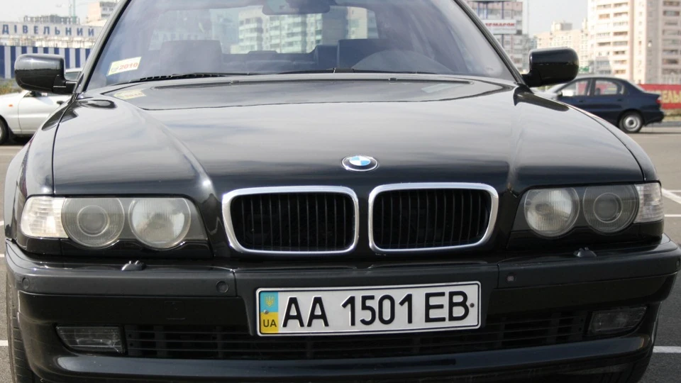BMW 7 series 740d 4.0bi-turbo 2