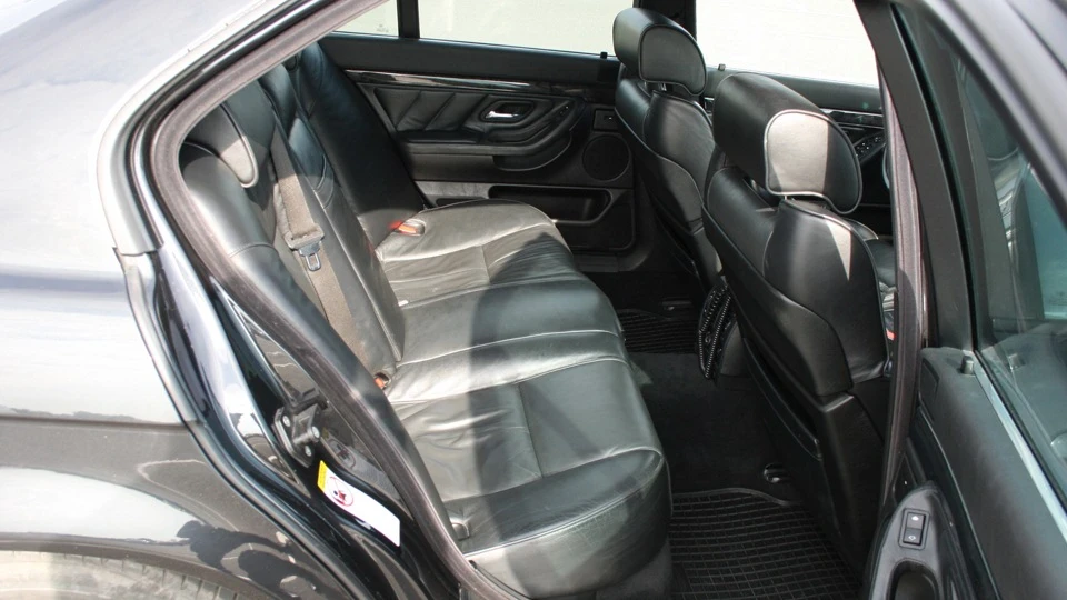 BMW 7 series 740d 4.0bi-turbo 4