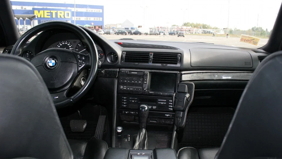 BMW 7 series 740d 4.0bi-turbo 5