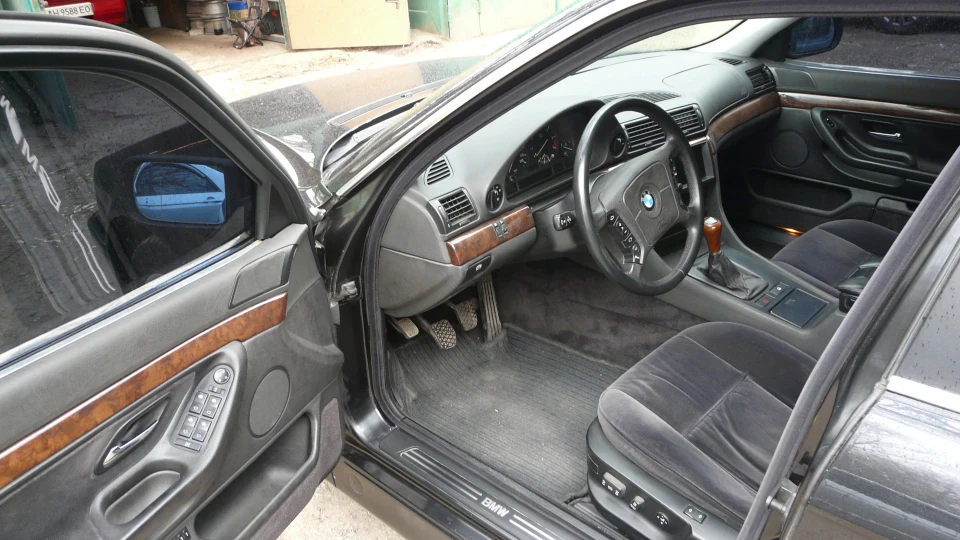BMW 7 серії 740I - 6-й двигун (метан) 3