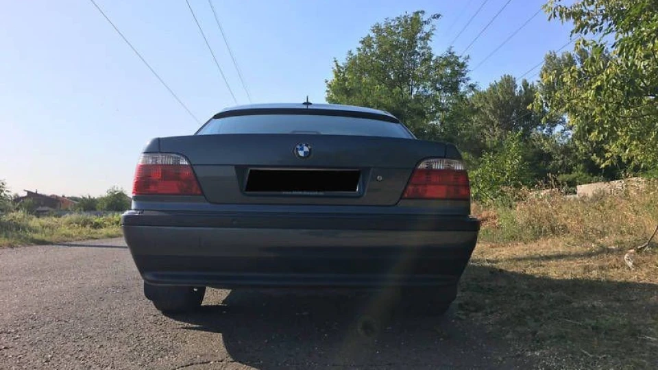 BMW 7 series 740i Antrazit metallic 3