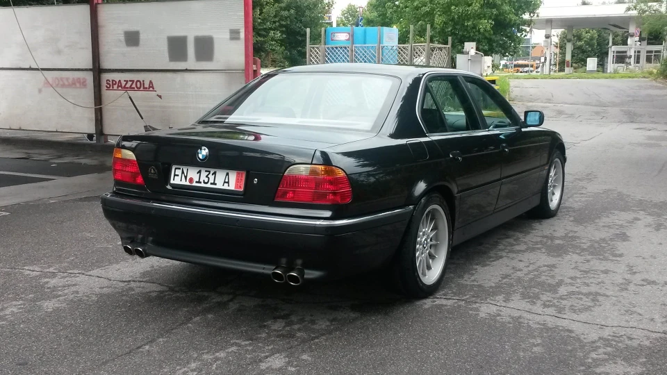 BMW 7 series 740i Black Cosmos 5