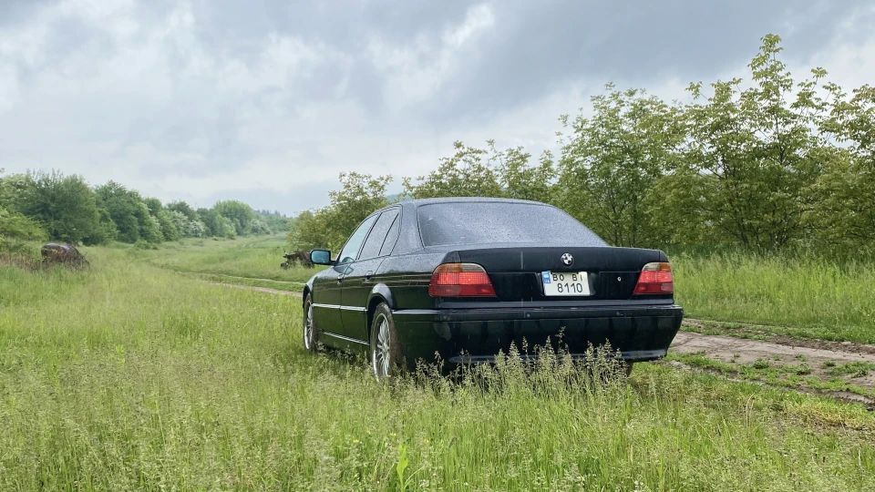 BMW 7 series 740i m60b40 2