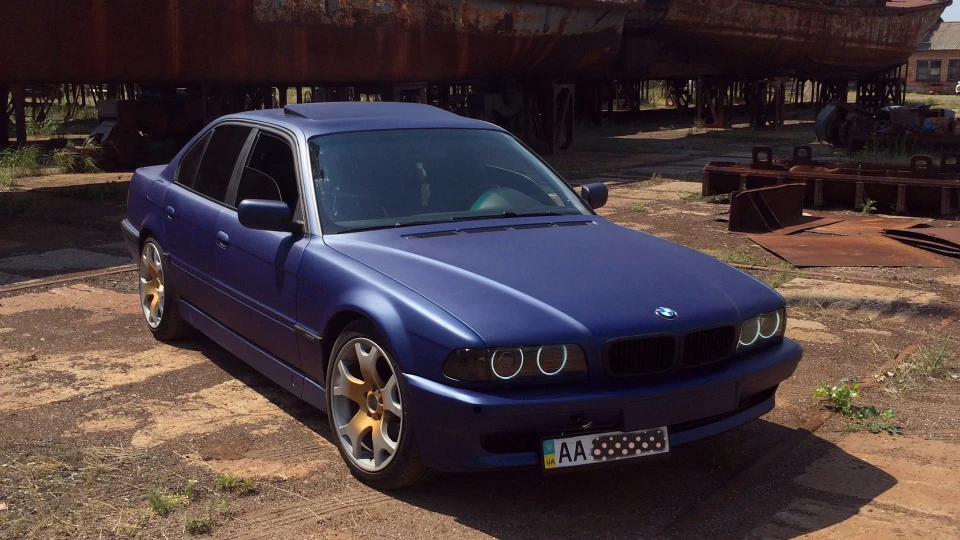 BMW 7 series 740i Shadow 2