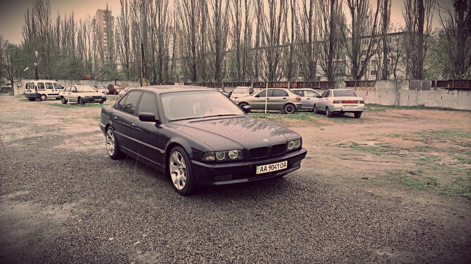 BMW 7 series 740i Shadow 3