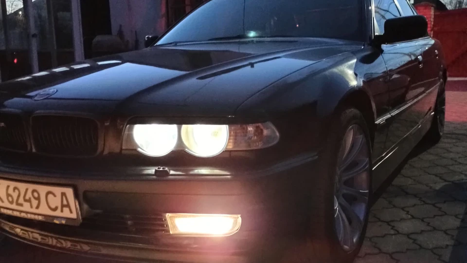 BMW 7 series 740і