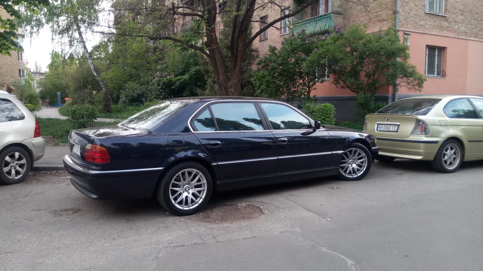BMW 7 series 740iL President Package 2