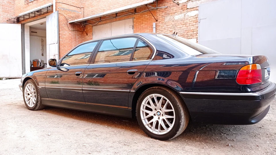 BMW 7 series 740iL President Package 3
