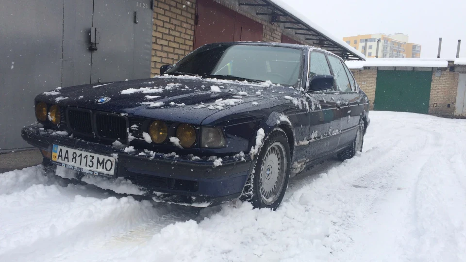 BMW 7 series 740iL V8 4