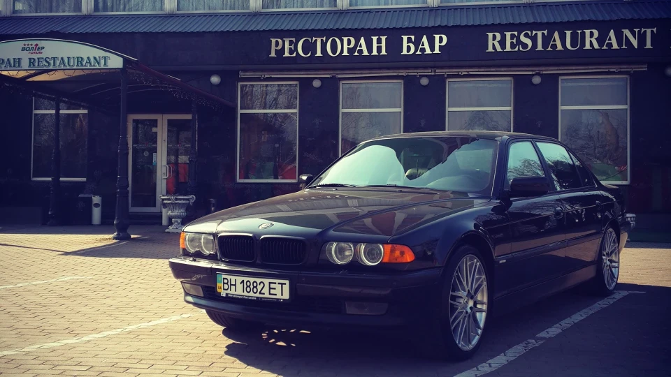 BMW 7 series 740iL 3