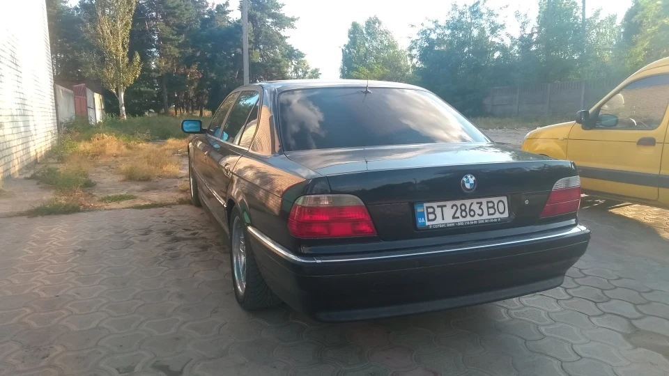 BMW 7 series 740il 2