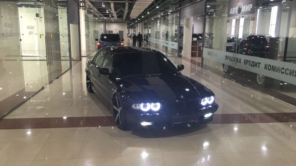 BMW 7 series 740Li Vossen 2