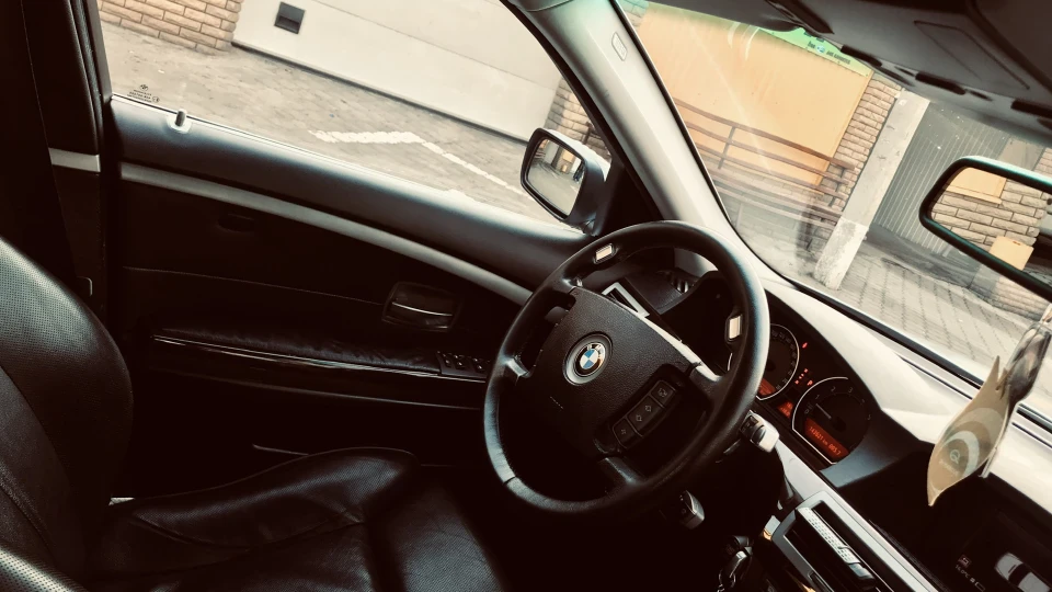 BMW 7 series 745I titansilber 3