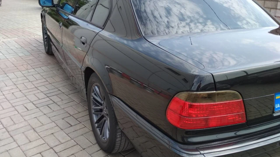 BMW 7 series 750 2