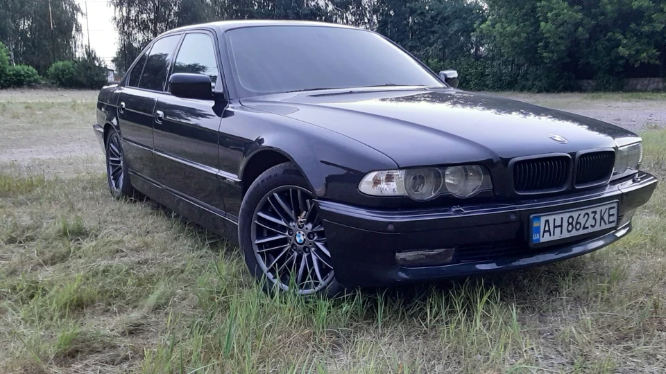 BMW 7 series 750 3