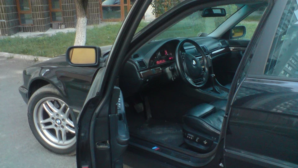 BMW 7 series 750iA diamant-schwarz 2