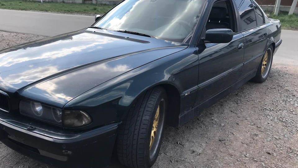 BMW 7 series Alligato M62B44 no Vanos 2