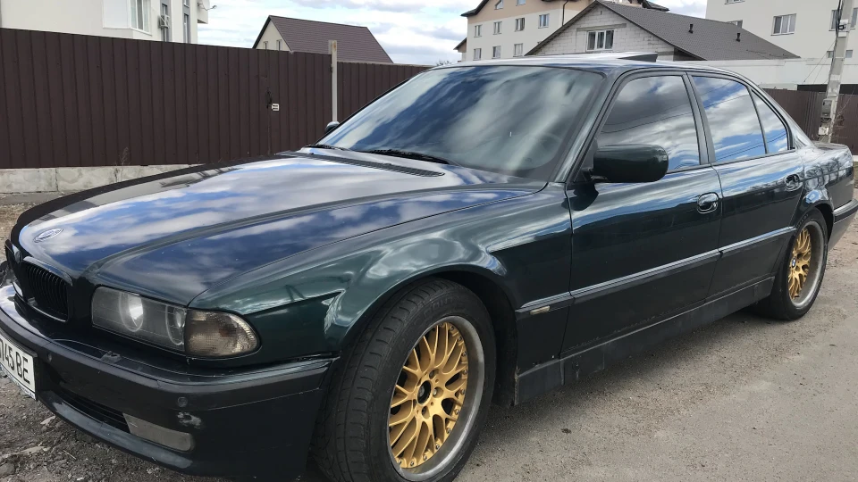 BMW 7 series Alligato M62B44 no Vanos 4