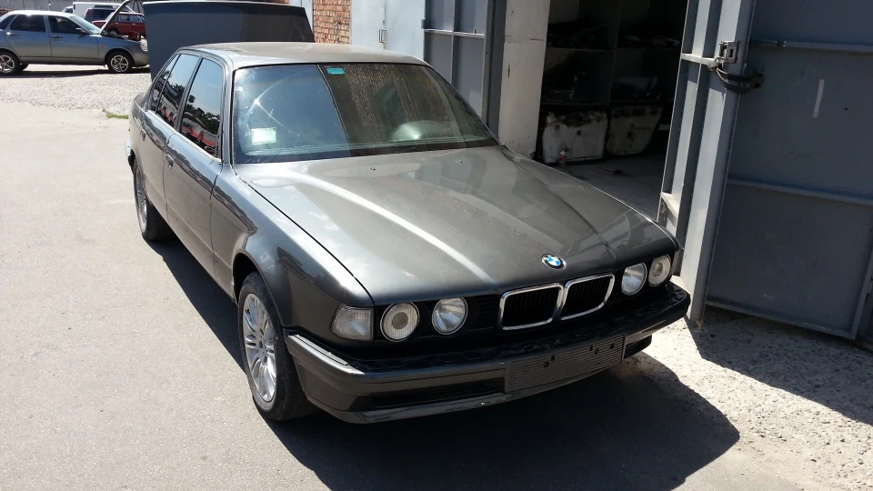 BMW 7 series ALPINA B12 4