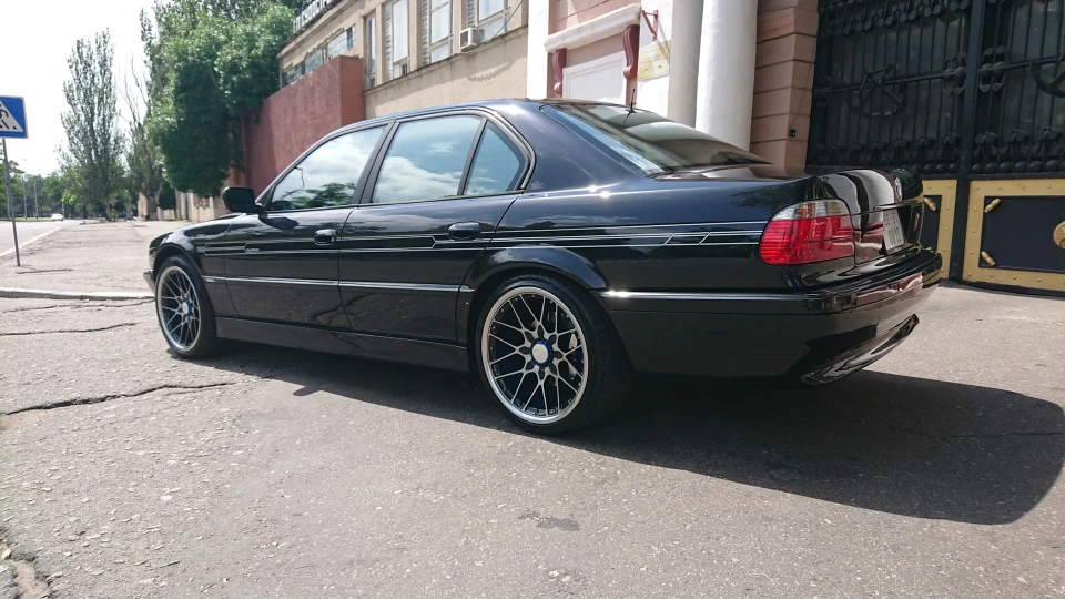BMW 7 series ALPINkA 3