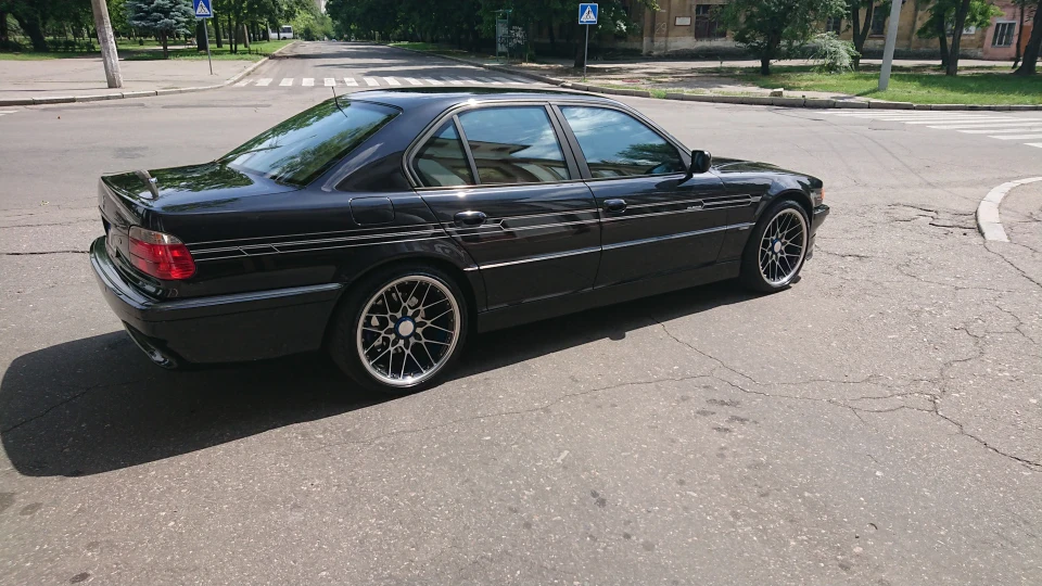 BMW 7 series ALPINkA 4