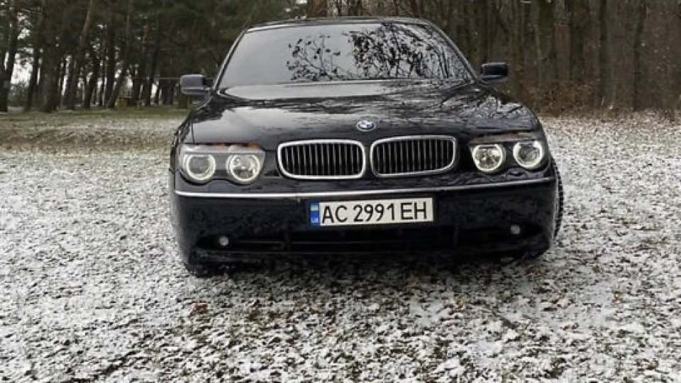 BMW 7 series Бегемотик