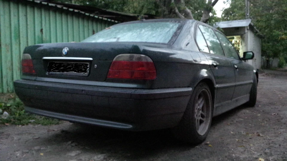 BMW 7 серії biturbo) 3