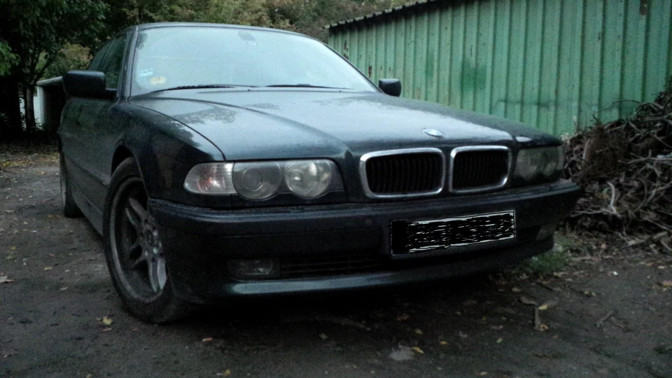 BMW 7 серії biturbo) 4