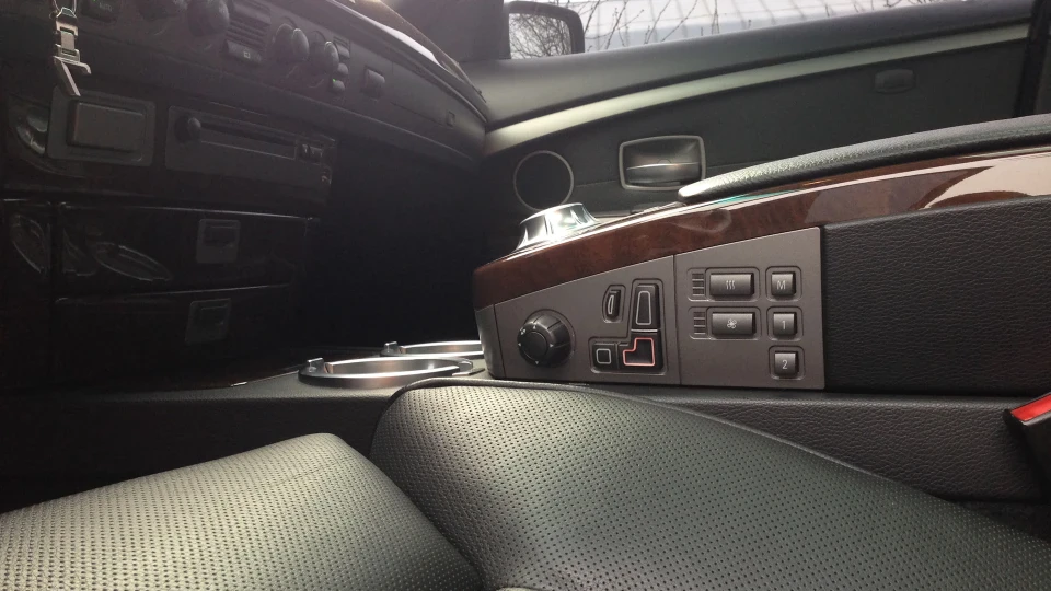 BMW 7 series Black 745i 4